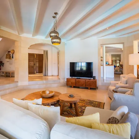 In With Private Jacuzzi Villa *