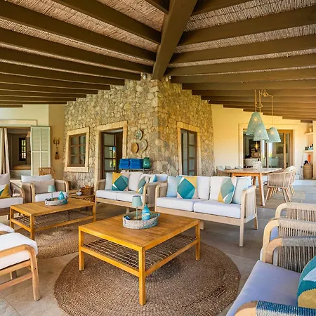 Villa In With Private Jacuzzi