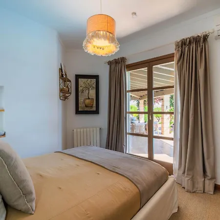 Villa In With Private Jacuzzi Alcudia (Mallorca)