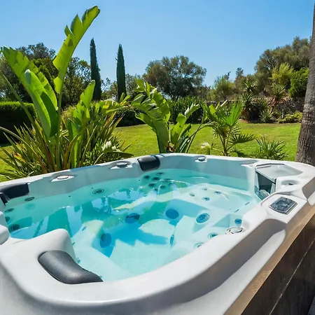 In With Private Jacuzzi Villa